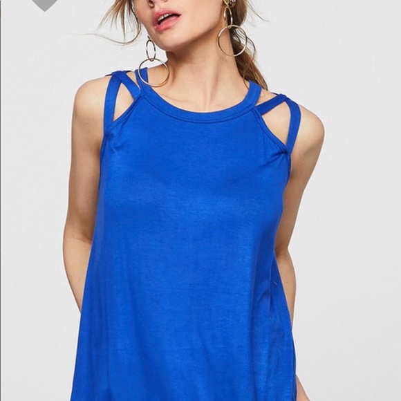 NWT detailed tank - Picture 2 of 3